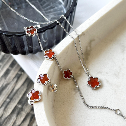 Pulsera de trébol con ónix rojo natural, en plata 925 bañada en rodio, longitud 15,5+3