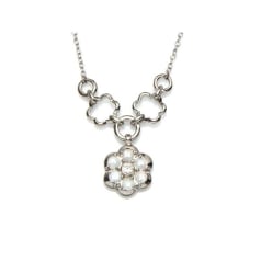 Collier fleur avec opale...