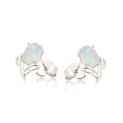 Oval white Australian opal stud earrings, rhodium-plated 925 silver, 7x5 mm
