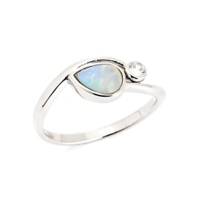 Inel opal australian alb picătură natural, argint rodiat 925, 7x5 mm
