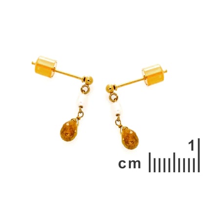 Doğal damla yeşil turmalin küpe, PVD altın kaplama paslanmaz çelik, 5x3 mm