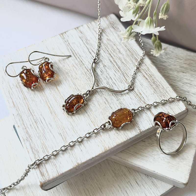 Orecchini pendenti in ambra baltica cognac rettangolare, argento 925, 8x12 mm — foto 2