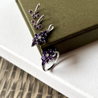 Natural drop purple amethyst ring, rhodium-plated 925 silver, 2x1.5 cm