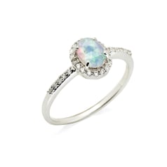 Ovaler Ring mit Opal und...