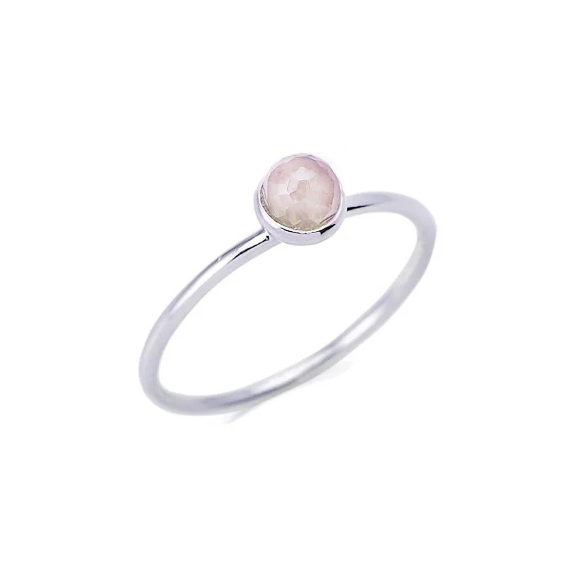 Ring with natural rose quartz, in 925 rhodium silver