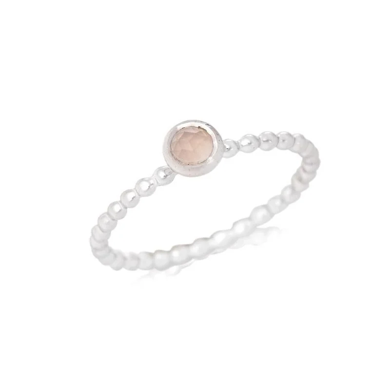 Ring with natural rose quartz, in 925 rhodium silver