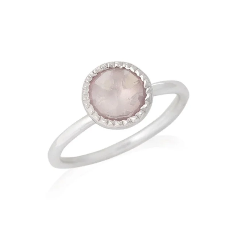 Ring with round natural rose quartz, in 925 rhodium silver