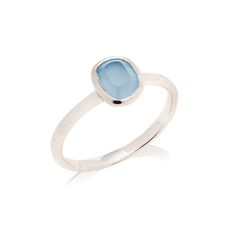 Ring with natural blue chalcedony, in 925 rhodium silver