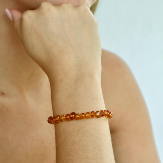 Bracelet with natural cognac amber from the Baltic Sea, length 18-19 cm