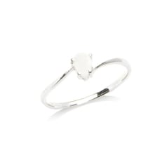 Anello con goccia di opale...