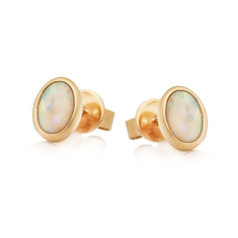 Pendientes con ópalo blanco australiano ovalado natural, en oro 750