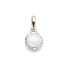 Pandantiv rotund cu opal...