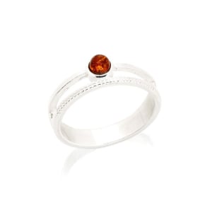 Bague avec ambre cognac naturel de la mer Baltique rond, en argent rhodié 925