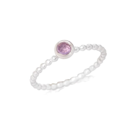 Ring met natuurlijke paarse amethist, in gerhodineerd zilver 925
