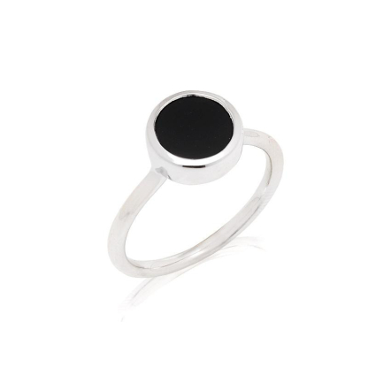 Ring with natural black onyx, in 925 rhodium silver