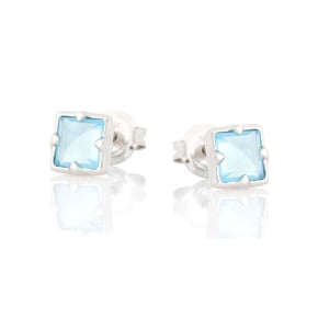 Oorbellen met natuurlijke blauwe chalcedoon, in gerhodineerd zilver 925