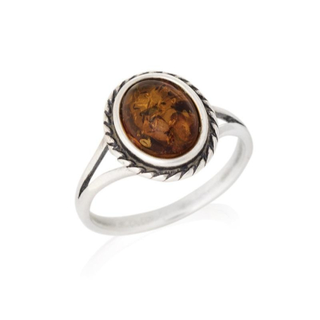 Ring met ovale Oostzeecognac-amber, gemaakt van verouderd zilver 925