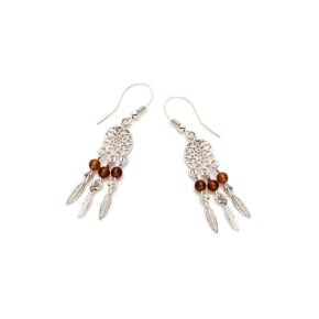 Dromenvanger oorbellen met bol cognac amber, in 925 gerhodineerd zilver