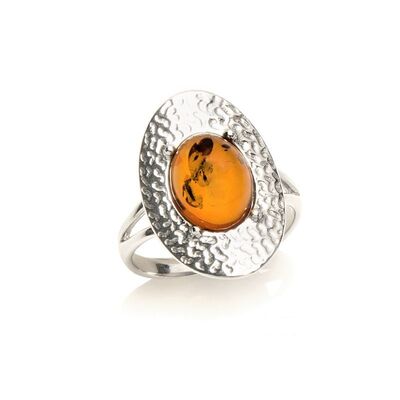 Grossiste de bijoux et d'accessoires - Bague avec ambre cognac naturel de la mer Baltique ovale, en argent rhodié 925/1000