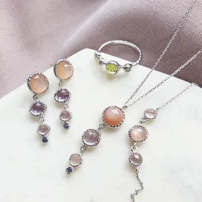 Wholesaler of jewelry and accessories - Dangling earrings with multi-colored stones, rhodium-plated silver 925/1000