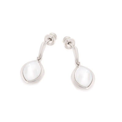 Grossiste de bijoux et d'accessoires - Boucles d'oreilles avec nacre blanche naturelle, en argent rhodié 925/1000