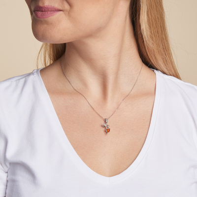 Grossiste de bijoux et d'accessoires - Pendentif fée avec ambre cognac boule, en argent rhodié 925/1000, hauteur 1,5+1 cm