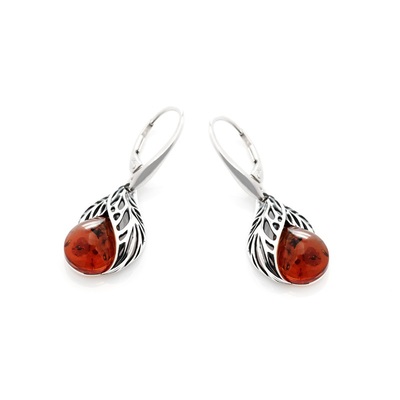 Wholesaler of jewelry and accessories - Earrings with natural cognac amber, in aged rhodium silver 925/1000