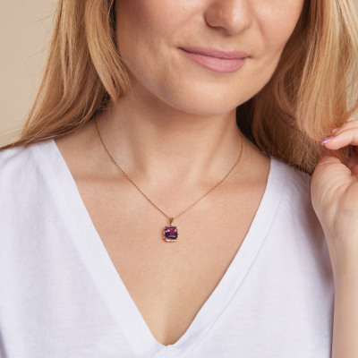 Wholesaler of jewelry and accessories - Pendant with natural purple amethyst, in 750/1000 gold